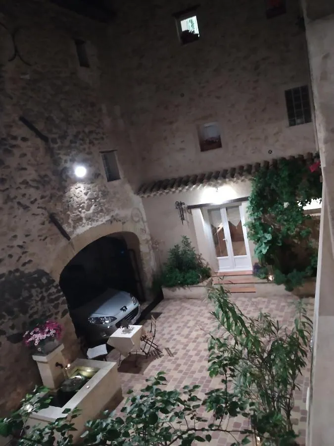 Couette-café Le Térébinthe B&B Lauris France