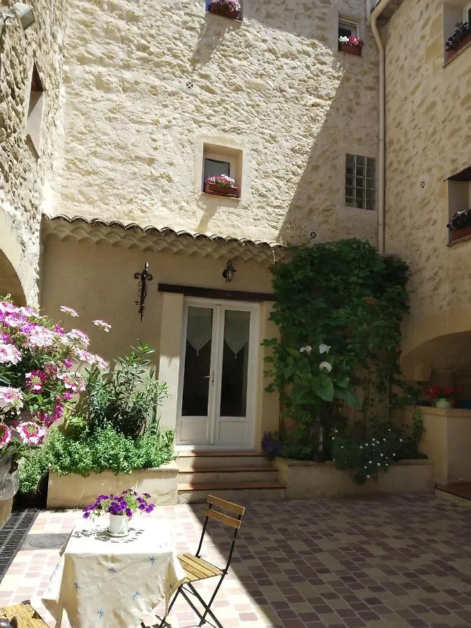 Le Térébinthe B&B Lauris 0*,  France